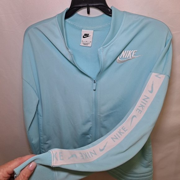 Nike Youth Girls Light Blue Zip Jacket Size XL - Picture 4 of 5
